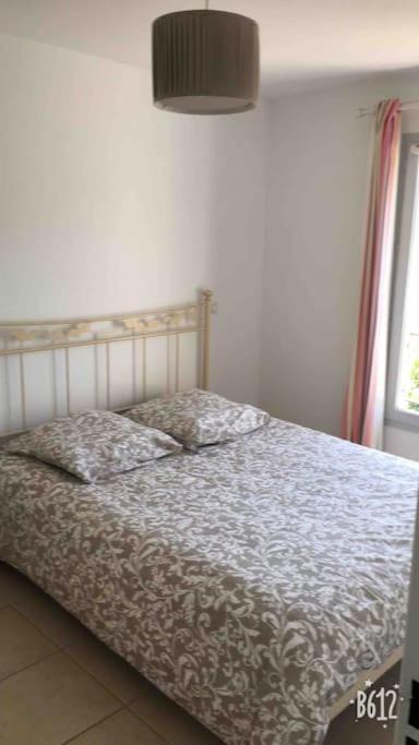 Bastide Au Pieds Des Alpilles St Remy De Provence Piscine Partagee Dans Residence Сен-Реми-де-Прованс Экстерьер фото