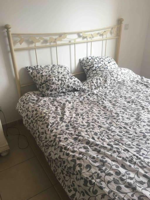 Bastide Au Pieds Des Alpilles St Remy De Provence Piscine Partagee Dans Residence Сен-Реми-де-Прованс Экстерьер фото